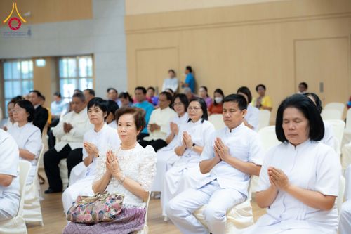 ภาพ No.196050:ผู้ว่าปทุมฯ เปิดงานวันครู ครั้งที่ 69 พ.ศ. 2568 จังหวัดปทุมธานี “เรียนดี มีความสุข : ครูไทยร่วมใจปฏิวัติการศึกษา เด็กฉลาดคิด ฉลาดทำ” ณ วัดพระธรรมกาย - รวมใจระลึกถึงพระคุณบูรพาจารย์ ยกย่องเชิดชูเกียรติผู้ประกอบวิชาชีพทางการศึกษาที่ประกอบคุณงามความดี 