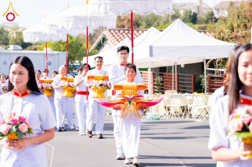 ภาพ No.179846:พิธีทอดกฐินบรมจักรพรรดิ สร้างอุโบสถ 80 ปี บูชาธรรมหลวงพ่อธัมมชโย ณ วัดพระธรรมกายแคลิฟอร์เนีย ประเทศสหรัฐอเมริกา วันอาทิตย์ที่ 10 พฤศจิกายน พ.ศ. 2567