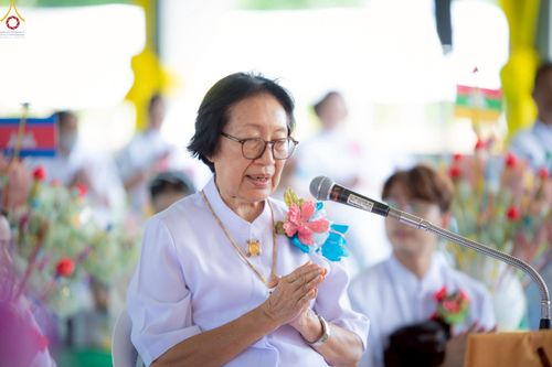 ภาพ No.255271:วันที่ 12 ตุลาคม พ.ศ. 2568 พิธีอัญเชิญพระบรมสารีริกธาตุและบรรจุ ลงในพระเกตุพระประธาน , พิธีทอดกฐินสามัคคีทั่วไทย 30,000 วัด โดยคณะศิษยานุศิษย์ วัดพระธรรมกาย  บูชาธรรม 81 ปี หลวงพ่อธัมมชโย ณ ธุดงคสถานเขาย้อย จ.เพชรบุรี