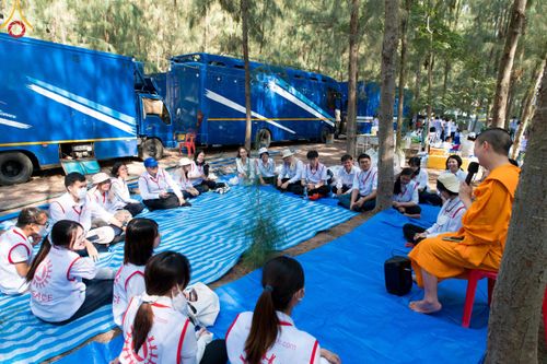 ภาพ No.107649:V.4 ทุ่มใจ การเตรียมงาน เก็บงาน การรับบุญของเจ้าหน้าที่หน่วยงานต่างๆ เพื่อโครงการธรรมยาตรา กตัญญูบูชามหาปูชนียาจารย์ พระมงคลเทพมุนี (สด จนฺทสโร) พระผู้ปราบมาร อนุสรณ์สถาน 7 แห่ง ปีที่ 12 ระหว่างวันที่ 2 - 31 มกราคม พ.ศ.2567