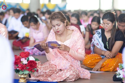 ภาพ No.100045:พิธีทอดผ้าป่า เมียนมาร์ และพิธีสวดธรรมจักร ครั้งที่ 5 ประจำปี พ.ศ. 2566 วันอาทิตย์ที่ 3 ธันวาคม พ.ศ. 2566