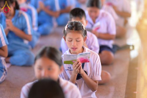 ภาพ No.274866:วันที่ 28 พฤศจิกายน พ.ศ. 2568 รวมพลังเด็กดี V-Star ผู้นำฟื้นฟูศีลธรรมโลก ประจำปี 2568 จังหวัดอุบลราชธานี ณ วัดป่าอุบลแก้ว อ.วารินชำราบ จ.อุบลราชธานี