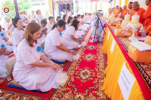 ภาพ No.145509:ศูนย์ปฎิบัติธรรมนครวัด ร่วมกับสำนักงานเจ้าคณะจังหวัดไพลิน ถวายเทียนพรรษา มหาสังฆทานครั้งยิ่งใหญ่ เชื่อมสัมพันธ์ ไทย-กัมพูชา 80 วัด บูชาธรรมธรรมหลวงพ่อธัมมชโย ณ วัดโพธิมาราม จ.ไพลิน ประเทศกัมพูชา วันพุธที่ 17 กรกฎาคม พ.ศ. 2567