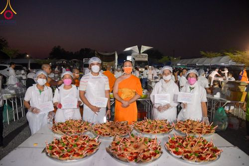 ภาพ No.114484:พิธีถวายภัตตาหารเป็นสังฆทาน แด่คณะพระธรรมยาตรา ปีที่ 12 วันที่ 18 มกราคม พ.ศ. 2567 ณ วัดโบสถ์(บน) บางคูเวียง จ.นนทบุรี