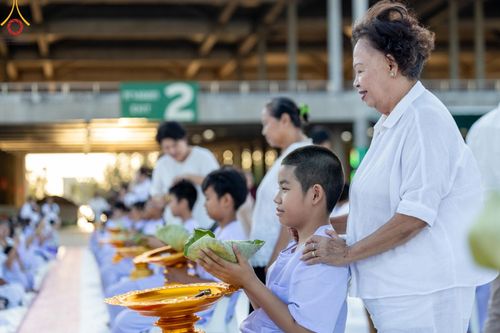 ภาพ No.132653:พิธีปลงผมยุวธรรมทายาท รุ่นที่ 32 มัชฌิมธรรมทายาท รุ่นที่ 28 ณ ลานธรรม วัดพระธรรมกาย วันเสาร์ที่ 30 มีนาคม พ.ศ. 2567
