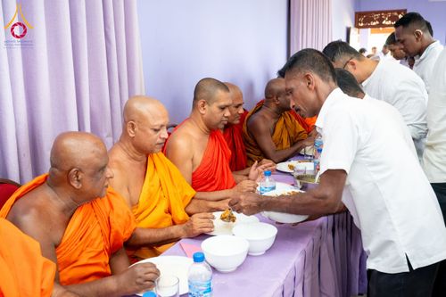 ภาพ No.175789:พิธีทอดผ้าป่าสมทบกฐิน ณ วัดอนุรุทธะอารนา เมืองมาตะเล ศรีลังกา โดยมูลนิธิธรรมกาย ในนามหลวงพ่อธัมมชโย วันที่ 7 พฤศจิกายน พ.ศ. 2567