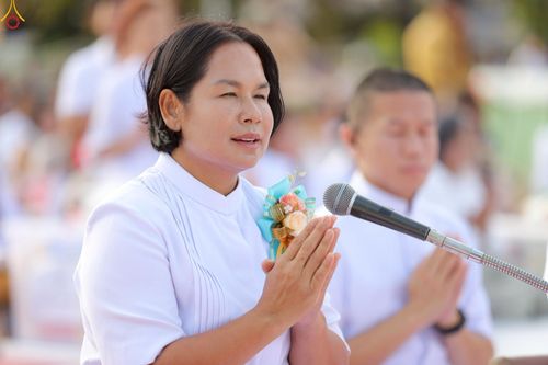 ภาพ No.235156:วันอาทิตย์ที่ 27 กรกฎาคม พ.ศ. 2568 พิธีตักบาตรพระ1,000 รูป ทำบุญเมืองพัทลุง ประธานสงฆ์ พระปริยัติวชิโรดม  เจ้าคณะจังหวัดพัทลุง ประธานฆราวาส นายรัฐศาสตร์ ชิดชู  ผู้ว่าราชการจังหวัดพัทลุง