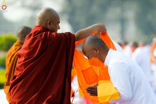 ภาพ No.77945:พิธีบรรพชาสามเณรหมู่ ณ ประเทศเนปาล วันที่ 16 มีนาคม พ.ศ. 2566