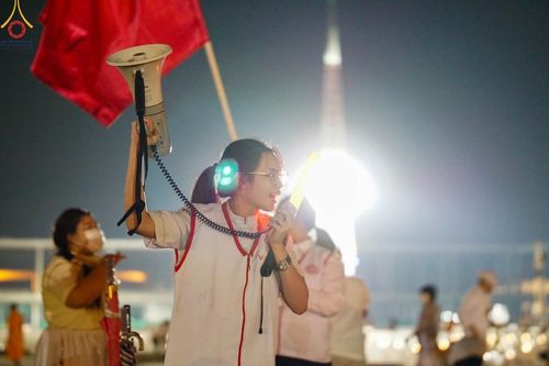ภาพ No.208310:V.55 สารพัดV สารพัดดี ที่วัดพระธรรมกาย ในโครงการธรรมยาตรา กตัญญูบูชา มหาปูชนียาจารย์ พระมงคลเทพมุนี (สด จนฺทสโร) พระผู้ปราบมาร อนุสรณ์สถาน 7 แห่ง ปีที่ 13 ระหว่างวันที่ 2-31 มกราคม พ.ศ. 2568