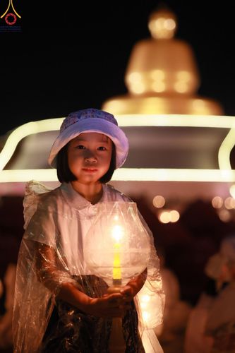 ภาพ No.118412:พิธีจุดประทีปถวายเป็นพุทธบูชา และบูชาธรรมมหาปูชนียาจารย์ พระมงคลเทพมุนี(สด จนฺทสโร) วันที่ 24 มกราคม พ.ศ. 2567 ณ อนุสรณ์สถานบางปลา อ.บางเลน จ.นครปฐม