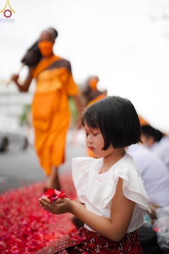 ภาพ No.128425:พิธีอัญเชิญพระบรมสารีริกธาตุ " ใจกลางเมืองนครหาดใหญ่ " เพื่อประดิษฐาน ณ มหารัตนเจดีย์สิริปทุมสวรรค์ (เจดีย์อริยพุทธะ 5 พระองค์) ศูนย์ปฏิบัติธรรมภาคใต้ อ.บางกล่ำ จ.สงขลา  วันที่ 9 มีนาคม พ.ศ.2567 (ชุดที่ 1)