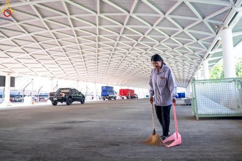 ภาพ No.58453:V.41 เทหมดใจ  ลุยต่อไป ร้อยซาวปี การเตรียมงาน การปฏิบัติงาน และการเก็บงาน ของเจ้าหน้าที่หน่วยงานต่างๆ เพื่อพิธีฉลองอายุวัฒนมงคล 80 ปี หลวงพ่อธัมมชโย และรับถวายมหาสังฆทาน 10,000 กว่าวัดทั่วประเทศ ในวันคุ้มครองโลก จันทร์ที่ 22 เมษายน พ.ศ. 2567