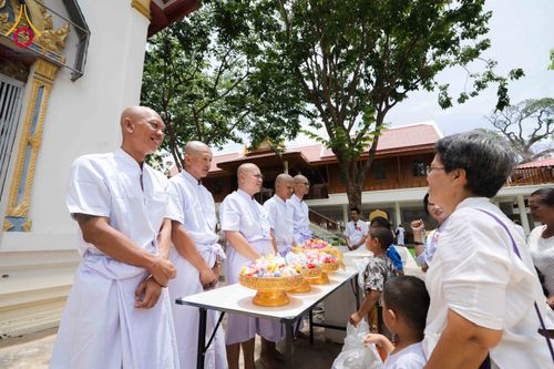 ภาพ No.341340:วันอาทิตย์ที่ 26 กรกฎาคม พ.ศ. 2569 ​โครงการอุปสมบทหมู่บูชาธรรมมหาปูชนียาจารย์ รุ่นที่ ๑ วัดกลางธนรินทร์ ต.บ้านแป้ง อ.พรหมบุรี จ.สิงห์บุรี