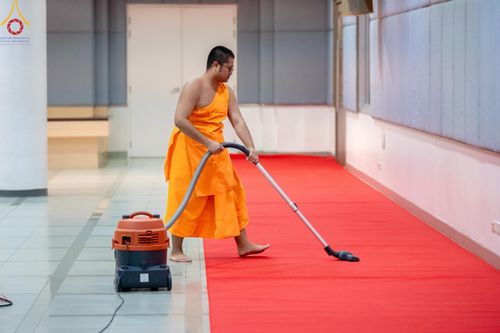 ภาพ No.60595:V.38 ทุ่มพลังเพื่อพ่อครบ 80 ปี ภาพการเตรียมงานของหน่วยงานต่างๆ เพื่อพิธีฉลองอายุวัฒนมงคล 80 ปี หลวงพ่อธัมมชโย และรับถวายมหาสังฆทาน 10,000 กว่าวัดทั่วประเทศ ในวันคุ้มครองโลก วันจันทร์ที่ 22 เมษายน พ.ศ. 2567