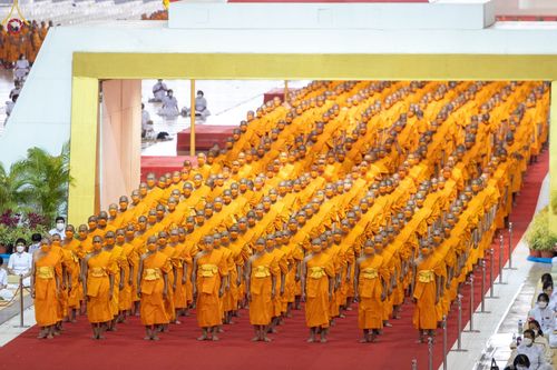 ภาพ No.75629:วัดพระธรรมกายจัด งานบุญวันอาทิตย์ต้นเดือน  มีกิจกรรมดังนี้ พิธีตักบาตร, พิธีบูชาข้าวพระ พระธรรมยาตรารับประกาศนียบัตร โครงการธรรมยาตราฯ ปีที่ 11 ในวันที่ 5 กุมภาพันธ์ พ.ศ. 2566 ณ วัดพระธรรมกาย อ.คลองหลวง จ.ปทุมธานี