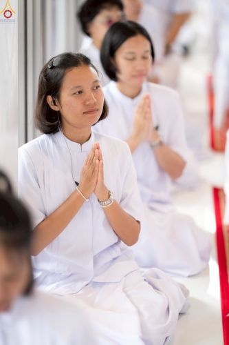 ภาพ No.239831:วันที่ 16-17 สิงหาคม พ.ศ. 2568 การปฏิบัติหน้าที่ของเจ้าหน้าที่ทุกสถานะ เพื่องานพิธีอัญเชิญรูปเหมือนพระมงคลเทพมุนี (สด จันทสโร) และพิธีกดปุ่มอัญเชิญรูปเหมือน พระมงคลเทพมุนี (สด จันทสโร) ณ มหาวิหารแก้วพระมงคลเทพมุนี ศูนย์ปฏิบัติธรรมแก้วเมืองเลย จ.เลย