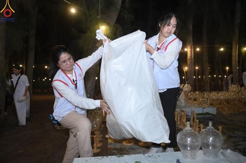 ภาพ No.108335:V.5 ทุ่มพลัง การเตรียมงาน เก็บงาน การรับบุญของเจ้าหน้าที่หน่วยงานต่างๆ เพื่อโครงการธรรมยาตรา กตัญญูบูชามหาปูชนียาจารย์ พระมงคลเทพมุนี (สด จนฺทสโร) พระผู้ปราบมาร อนุสรณ์สถาน 7 แห่ง ปีที่ 12 ระหว่างวันที่ 2 - 31 มกราคม พ.ศ. 2567