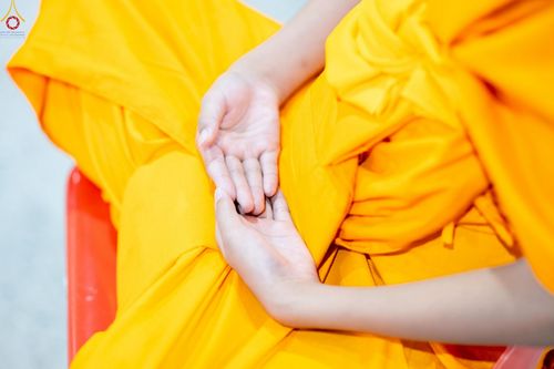 ภาพ No.227943:วันอาทิตย์ที่ 1 มิถุนายน พ.ศ. 2568 พิธีตักบาตร , พิธีบูชาข้าวพระ ณ วัดพระธรรมกาย จ.ปทุมธานี