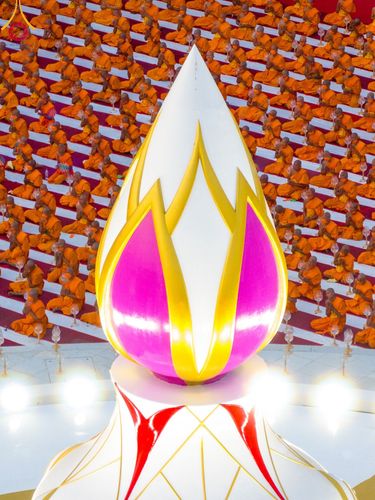 ภาพ No.109647:พิธีจุดประทีปถวายเป็นพุทธบูชา และบูชาธรรมมหาปูชนียาจารย์ วันที่ 10 มกราคม พ.ศ. 2567 ณ อนุสรณ์สถานคลองบางนางแท่น อ.สามพราน จ.นครปฐม