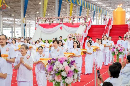 ภาพ No.154572:พิธีทอดผ้าป่าสมทบกฐินวัดพระธรรมกาย และสมทบกฐิน 30,000 วัดทั่วไทย ครั้งที่ 2 ณ สภาธรรมกายสากล วัดพระธรรมกาย วันอังคารที่ 17 กันยายน พ.ศ. 2567