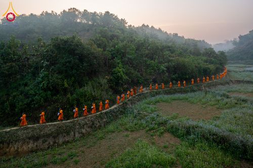 ภาพ No.131046:Photo Story ปฐมบรรพชาชาวพุทธมาร์มา Episode 4/5 วันที่ 13 กุมภาพันธ์พ.ศ. 2567 ณ วัดธัมจักร อรัญกุฏิ บังกลาเทศ