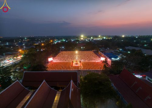 ภาพ No.112086:พิธีจุดประทีปถวายเป็นพุทธบูชา และบูชาธรรมมหาปูชนียาจารย์ พระมงคลเทพมุนี(สด จนฺทสโร) ในโครงการธรรมยาตรา กตัญญูบูชา มหาปูชนียาจารย์ พระมงคลเทพมุนี(สด จนฺทสโร) พระผู้ปราบมาร อนุสรณ์สถาน 7 แห่ง ปีที่ 12 วันที่ 14 มกราคม พ.ศ. 2567 ณ วัดสองพี่น้อง อ.สองพี่น้อง