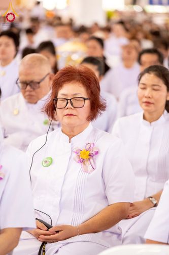 ภาพ No.264370:วันอาทิตย์ที่ 2 พฤศจิกายน พ.ศ. 2568 พิธีบูชาข้าวพระ ณ สภาธรรมกายสากล วัดพระธรรมกาย