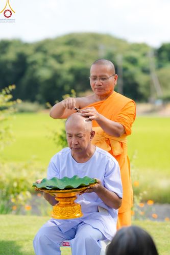 ภาพ No.147500:พิธีตัดปอยผม ขอขมา มอบบาตร ผ้าไตร โครงการปฐมอุปสมบท สมโภชอุโบสถ บูชาธรรม 80 ปี หลวงพ่อธัมมชโย ณ วัดพระธรรมกายโทชิหงิ ประเทศญี่ปุ่น วันพฤหัสบดีที่ 8 สิงหาคม พ.ศ. 2567