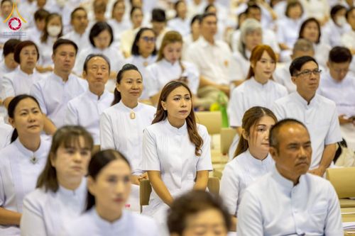 ภาพ No.232092:วันอาทิตย์ที่ 6 กรกฏาคม พ.ศ. 2568 พิธีตักบาตร ข้าวสารอาหารแห้ง  พิธีบูชาข้าวพระ สัมมนาพิเศษราชเหล็ก ณ สภาธรรมกายสากล วัดพระธรรมกาย