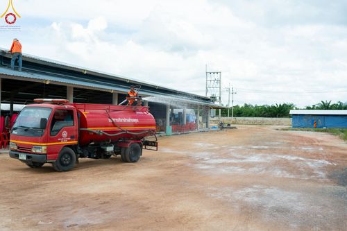 ภาพ No.211215:วันเสาร์ที่ 15 มีนาคม พ.ศ. 2568  การเตรียมงานของเจ้าหน้าที่ เพื่องานฉลองปทุมเจดีย์ ณ ศูนย์อบรมเยาวชนปัตตานี