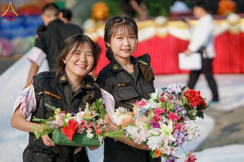 ภาพ No.206835:พิธีตักบาตรพระ 1,000 รูป ปืที่ 7 วันอาทิตย์ที่ 9 กุมภาพันธ์ พ.ศ. 2568 ณ วัดห้วยตองสัก อำเภอจอมทอง จังหวัดเชียงใหม่