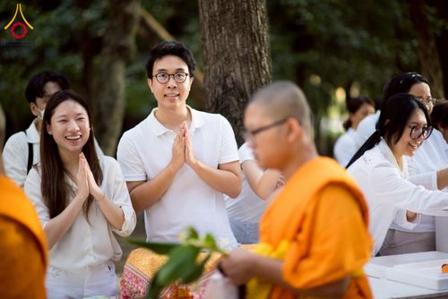 ภาพ No.233218:วันที่ 11 กรกฏาคม พ.ศ. 2568 พิธีอธิษฐานพรรษา ของคณะสงฆ์ ณ โบสถ์พระไตรปิฎก วัดพระธรรมกาย ต.คลองสาม อ.คลองหลวง จ.ปทุมธานี