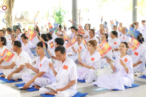 ภาพ No.158346:โครงการอบรมอุบาสก อุบาสิกาแก้ว  ตัวแทนทอดกฐิน 30,000 วัด ทั่วไทย บูชาธรรม 80 ปี หลวงพ่อธัมมชโย ระหว่างวันที่ 20-22 กันยายน พ.ศ. 2567 ณ จังหวัดบุรีรัมย์ รุ่นที่ 3