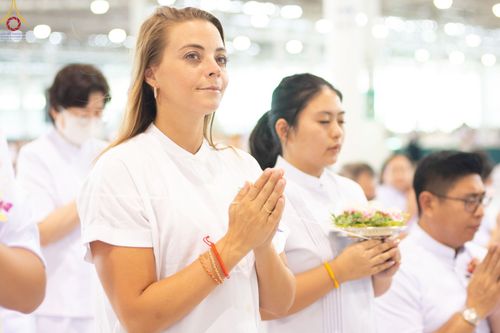 ภาพ No.77082:พิธีหล่อพระบรมพุทธเจ้า ในวันมาฆบูชา อาทิตย์ต้นเดือนที่ 6 มีนาคม พ.ศ. 2566 ณ วัดพระธรรมกาย จ.ปทุมธานี