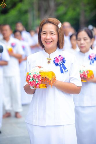 ภาพ No.227435:วันเสาร์ที่ 31 พฤษภาคม พ.ศ. 2568 พิธีเวียนประทักษิณรอบพระอุโบสถ ในพิธีอุปสมบท สามเณรเตรียม DCI รุ่นที่ 22 ณ อุโบสถพระไตรปิฎก วัดพระธรรมกาย