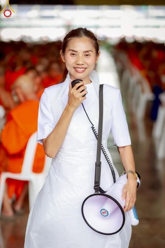 ภาพ No.219477:วันอังคารที่ 22 เมษายน พ.ศ. 2568 พิธีมอบปัจจัยช่วยเหลือครู 4 จังหวัดชายแดนภาคใต้ , พิธีกล่าวคำถวายอุปกรณ์ เพื่อเตรียมการต้อนรับคณะสงฆ์ฯ , พิธีกล่าวคำถวายภัตตาหารเป็นสังฆทาน , คณะสงฆ์ฉันภัตตาหารเพล  เนื่องในวันคุ้มครองโลก พิธีถวายมหาสังฆทานแด่คณะสงฆ์