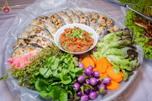 ภาพ No.303561:วันที่ 27 มกราคม พ.ศ. 2569 พิธีถวายภัตตาหารเป็นสังฆทาน แด่พระธรรมยาตรา ณ วัดพระธรรมกาย  จังหวัดปทุมธานี ในโครงการธรรมยาตรา กตัญญูบูชา มหาปูชนียาจารย์ พระมงคลเทพมุนี(สด จนฺทสโร) พระผู้ปราบมาร อนุสรณ์สถาน 7 แห่ง ปีที่ 14