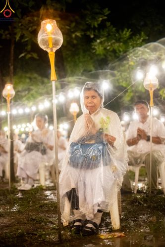 ภาพ No.89361:พิธีประดิษฐานรูปหล่อทองคำ  คุณยายอาจารย์มหารัตนอุบาสิกาจันทร์ ขนนกยูง ภายในมหาวิหารคุณยายอาจารย์ฯ เนื่องในวันครูผู้ค้นพบวิชชาธรรมกาย วันศุกร์ที่ 29 กันยายน พ.ศ. 2566 ณ วัดพระธรรมกาย จ.ปทุมธานี