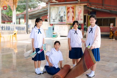 ภาพ No.299066:วันที่ 20 มกราคม พ.ศ. 2569 พิธีทอดผ้าป่าทำนุบำรุงศาสนสถาน ณ วัดใหม่นพรัตน์ ต.เนินพระปรางค์ อ.สองพี่น้อง จ.สุพรรณบุรี ในโครงการธรรมยาตรา กตัญญูบูชา มหาปูชนียาจารย์ พระมงคลเทพมุนี(สด จนฺทสโร) พระผู้ปราบมาร อนุสรณ์สถาน 7 แห่ง ปีที่ 14