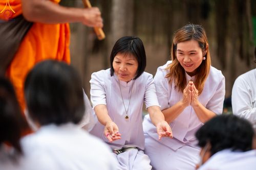 ภาพ No.105774:พิธีต้อนรับพระธรรมยาตรา ในโครงการธรรมยาตรากตัญญูบูชา มหาปูชนียาจารย์ พระมงคลเทพมุนี(สด จนฺทสโร) พระผู้ปราบมาร อนุสรณ์สถาน 7 แห่ง ปีที่ 12 วันที่ 3 มกราคม พ.ศ. 2567 ณ อนุสรณ์สถานโลตัสแลนด์ จ.สุพรรณบุรี