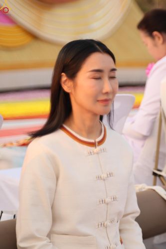 ภาพ No.294399:วันที่ 14 มกราคม พ.ศ. 2569 พิธีตักบาตรพระธรรมยาตรา ณ วัดสองพี่น้อง ต.ต้นตาล อ.สองพี่น้อง จ.สุพรรณบุรี ในโครงการธรรมยาตรา กตัญญูบูชา มหาปูชนียาจารย์ พระมงคลเทพมุนี(สด จนฺทสโร) พระผู้ปราบมาร อนุสรณ์สถาน 7 แห่ง ปีที่ 14