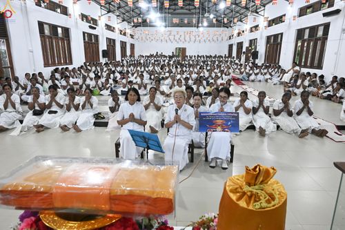 ภาพ No.278774:วันที่ 30 ตุลาคม 2568 กฐินสมทบวัดต่างประเทศ โดยคณะศิษยานุศิษย์ บูชาธรรม 81 ปี หลวงพ่อธัมมชโย ณ วัดศรีธรรมานันทะ บาลังโกด้า ประเทศศรีลังกา วัดสังฆราช อมรปุระนิกาย สมเด็จไมตรี มูรตี