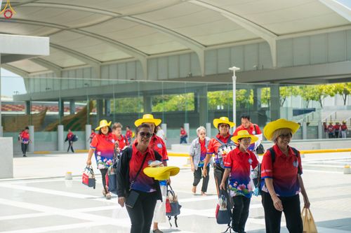 ภาพ No.321140:วันที่ 10 เมษายน พ.ศ.2569 โครงการส่งเสริมและสนับสนุนการเรียนรู้สำหรับผู้สูงอายุ ประจำปีงบประมาณ พ.ศ.2569 จัดโดย ฝ่ายสังคมสงเคราะห์ กองสวัสดิการสังคม องค์การบริหารตำบลคลองสาม จ.ปทุมธานี ณ วัดพระธรรมกาย