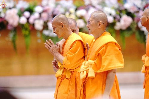 ภาพ No.339704:วันที่ 18 กรกฎาคม พ.ศ.2569 วันมหารำลึก ครั้งที่ 36 ณ ห้องแก้วสารพัดนึก 1 วัดพระธรรมกาย