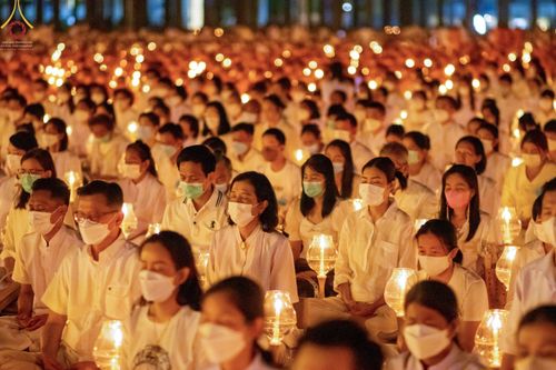 ภาพ No.75295:พิธีจุดประทีปถวายเป็นพุทธบูชา และบูชาธรรมมหาปูชนียาจารย์ ในโครงการธรรมยาตรากตัญญูบูชา มหาปูชนียาจารย์ พระมงคลเทพมุนี(สด จนฺทสโร) พระผู้ปราบมาร ปีที่ 11 ณ อนุสรณ์สถานลำดับที่ 7 สถานที่ขยายวิชชาธรรมกาย วัดพระธรรมกาย จ.ปทุมธานี วันที่ 31 มกราคม พ.ศ. 2566