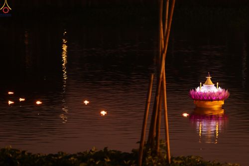 ภาพ No.301337:วันที่ 22 มกราคม พ.ศ. 2569 พิธีลอยประทีปธรรมถวายเป็นพุทธบูชา และบูชาธรรมมหาปูชนียาจารย์  ณ อนุสรณ์สถานลำดับที่ 5 สถานที่เผยแผ่วิชชาธรรมกายครั้งแรก อนุสรณ์สถานบางปลา วัดบางปลา อำเภอบางเลน จังหวัดนครปฐม ในโครงการธรรมยาตรา กตัญญูบูชา มหาปูชนียาจารย์ พระมงคล