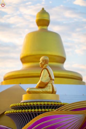 ภาพ No.302496:วันที่ 24 มกราคม พ.ศ. 2569 พิธีตักบาตรพระธรรมยาตรา ณ อนุสรณ์สถานลำดับที่ 5 สถานที่เผยแผ่วิชชาธรรมกายครั้งแรก อนุสรณ์สถานบางปลา วัดบางปลา อำเภอบางเลน จังหวัดนครปฐม ในโครงการธรรมยาตรา กตัญญูบูชา มหาปูชนียาจารย์ พระมงคลเทพมุนี(สด จนฺทสโร) พระผู้ปราบมาร อนุส