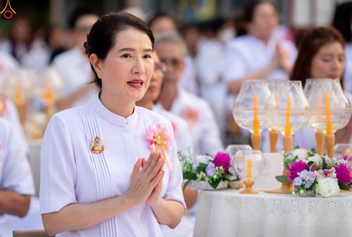 ภาพ No.296999:วันที่ 17 มกราคม พ.ศ. 2569 พิธีจุดประทีปถวายเป็นพุทธบูชา และบูชาธรรมมหาปูชนียาจารย์  ณ วัดโบสถ์บน ต.บางคูเวียง จ.นนทบุรี อนุสรณ์สถานลำดับที่ 4 สถานที่เกิดด้วยกายธรรม ในโครงการธรรมยาตรา กตัญญูบูชา มหาปูชนียาจารย์ พระมงคลเทพมุนี(สด จนฺทสโร) พระผู้ปราบมาร อ