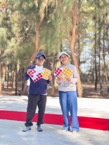 ภาพ No.296139:ภาพเบื้องหลังอาสาสมัครรวมใจ ชุดที่ 2 ในโครงการธรรมยาตรา กตัญญูบูชา มหาปูชนียาจารย์ พระมงคลเทพมุนี(สด จนฺทสโร) พระผู้ปราบมาร อนุสรณ์สถาน 7 แห่ง ปีที่ 14