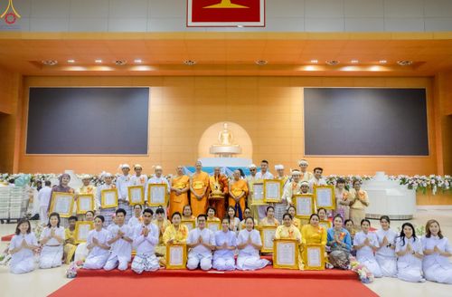 ภาพ No.327863:วันที่ 3 พฤษภาคม พ.ศ.2569 พิธีรับมอบพระบรมสารีริกธาตุ จากสาธารณรัฐแห่งสหภาพเมียนมา ณ ห้องแก้วสารพัดนึก วัดพระธรรมกาย